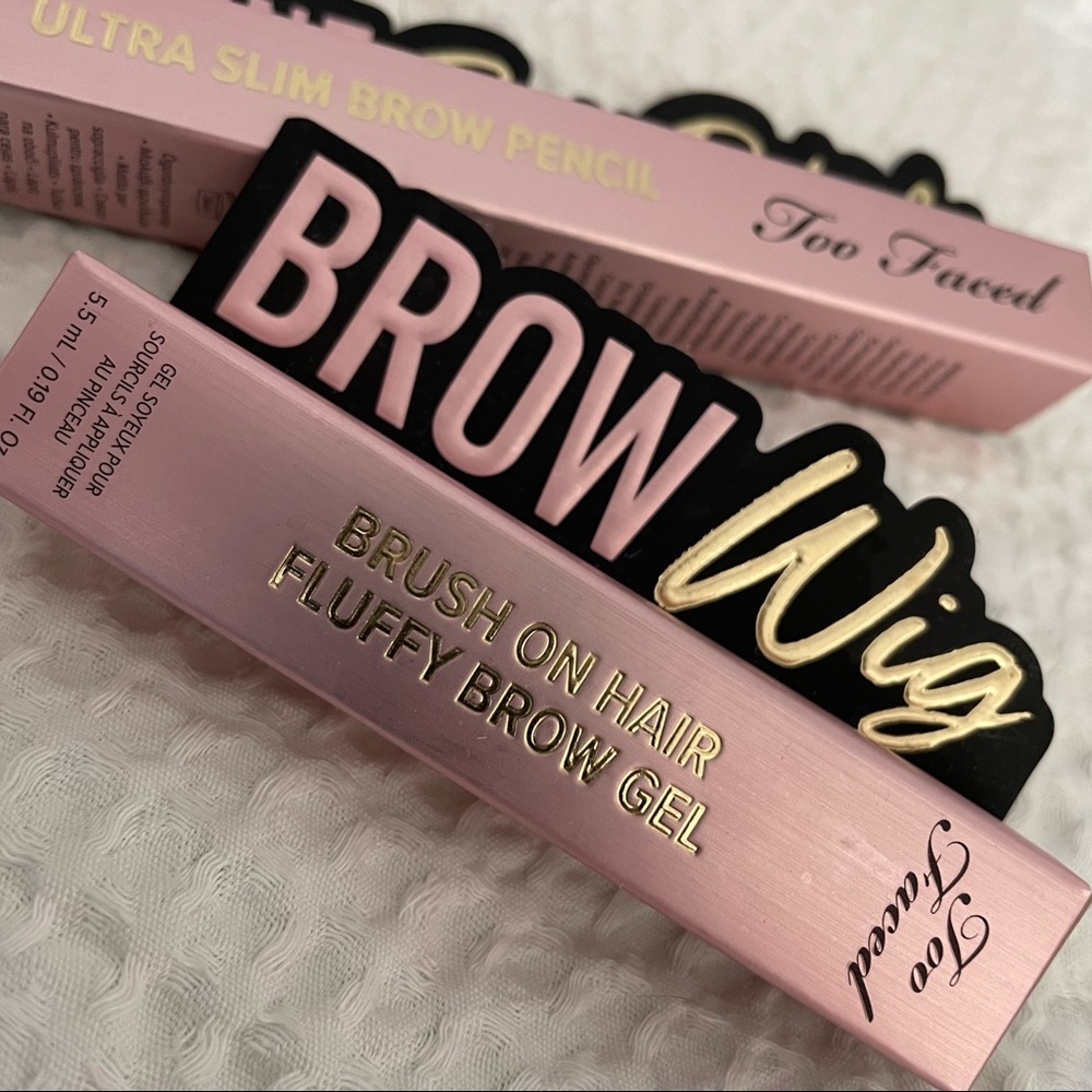 “TOO FACED” Briw Wig/Pencil Set